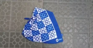 ¿Por qué el pañuelo de Aste Nagusia es azul? La historia de un símbolo de Bilbao